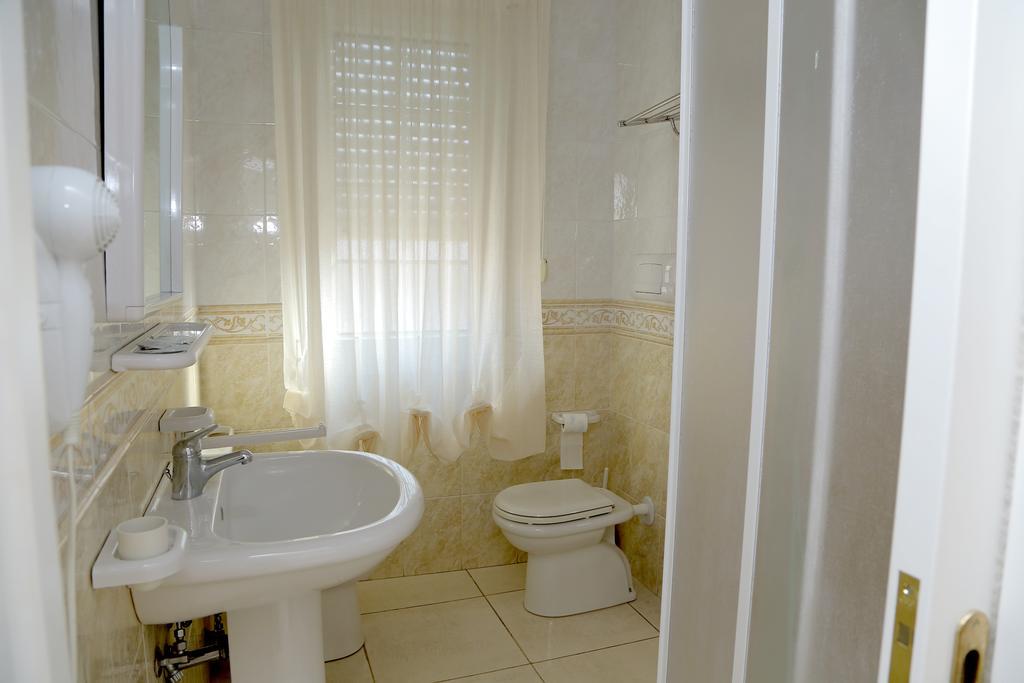 Hotel L'Airone à Margherita Di Savoia Extérieur photo