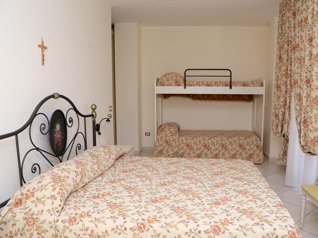 Hotel L'Airone à Margherita Di Savoia Extérieur photo